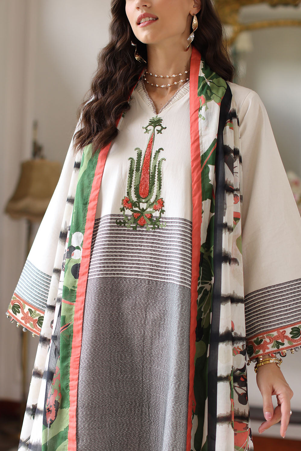 3 Piece Embroidered Jacquard Suit