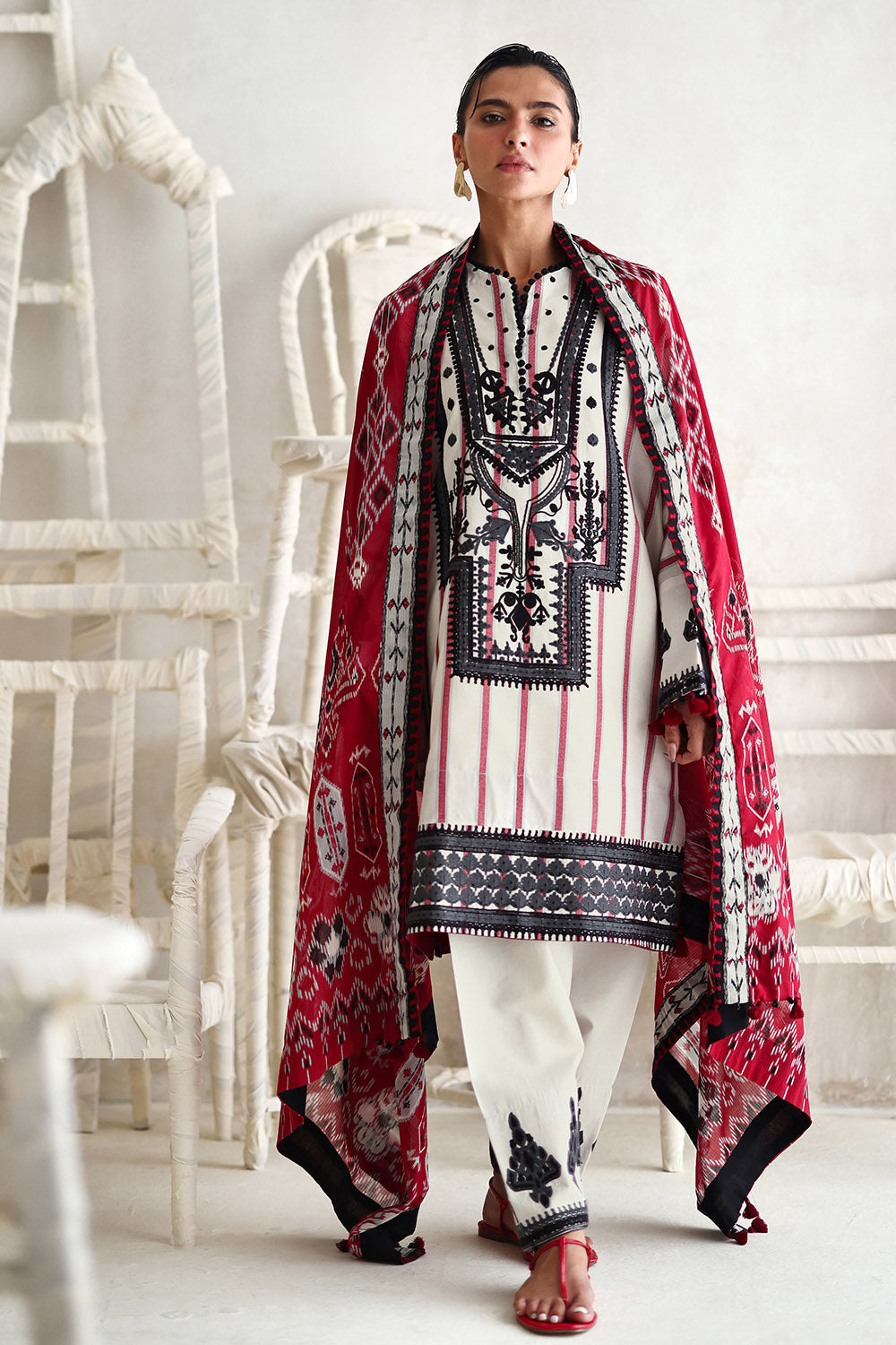 3 Piece Embroidered Jacquard Suit with Printed Denting Lawn Dupatta