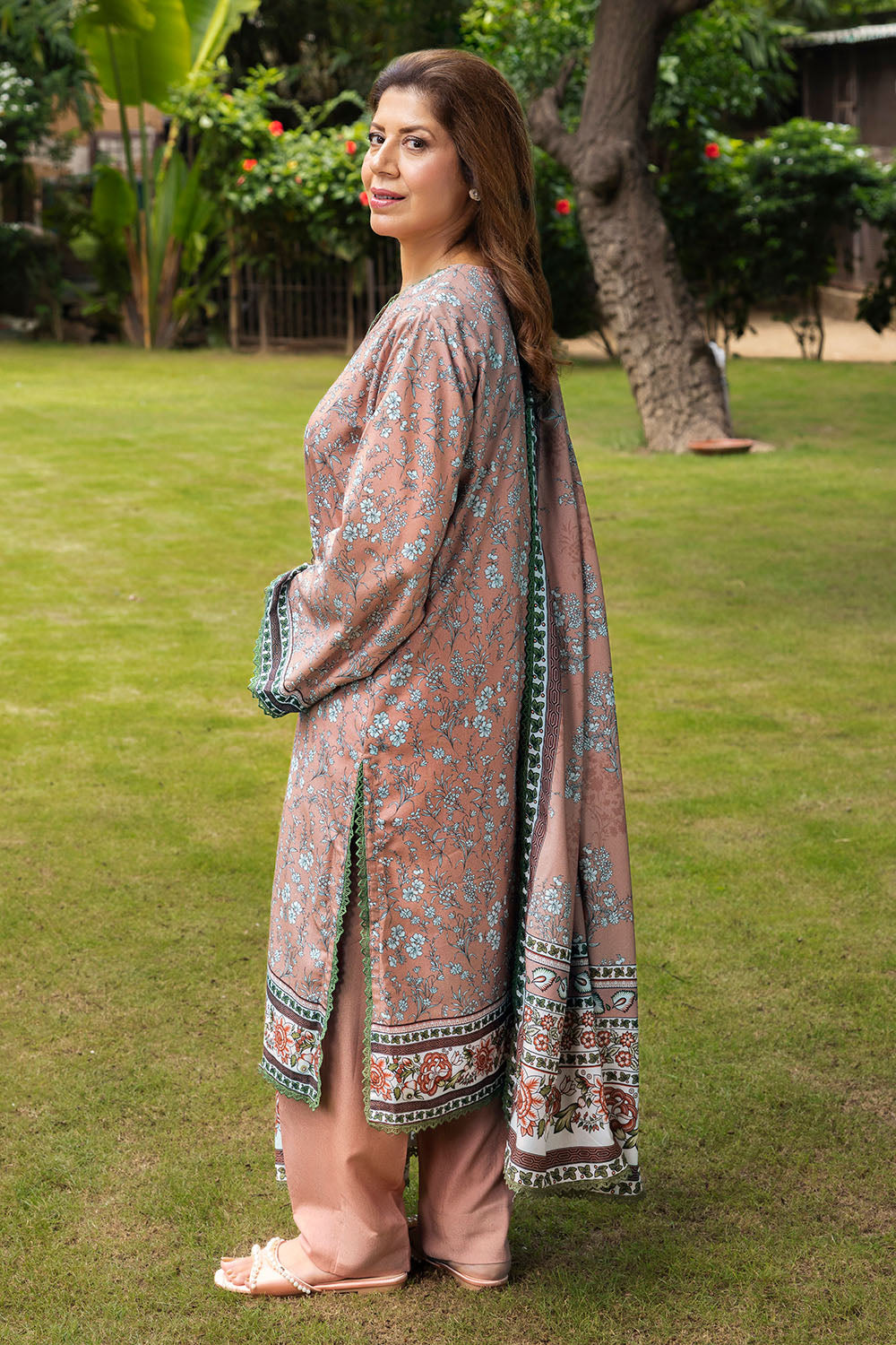 3 Piece Printed Karandi Suit