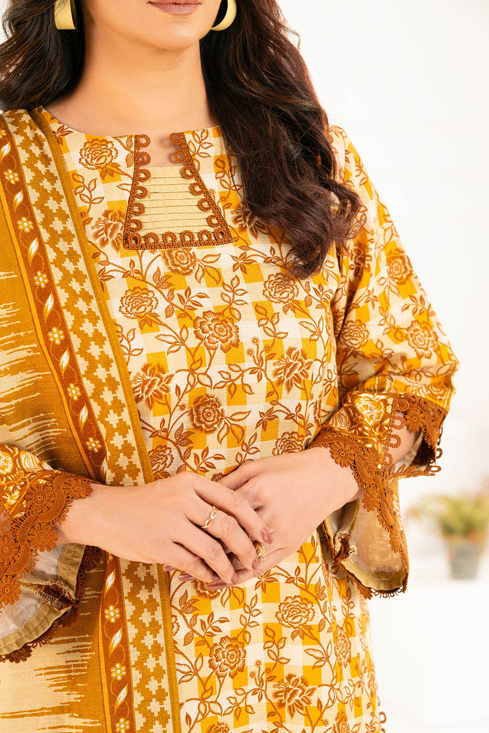 3 Piece Printed Khaddar Suit with Dupatta