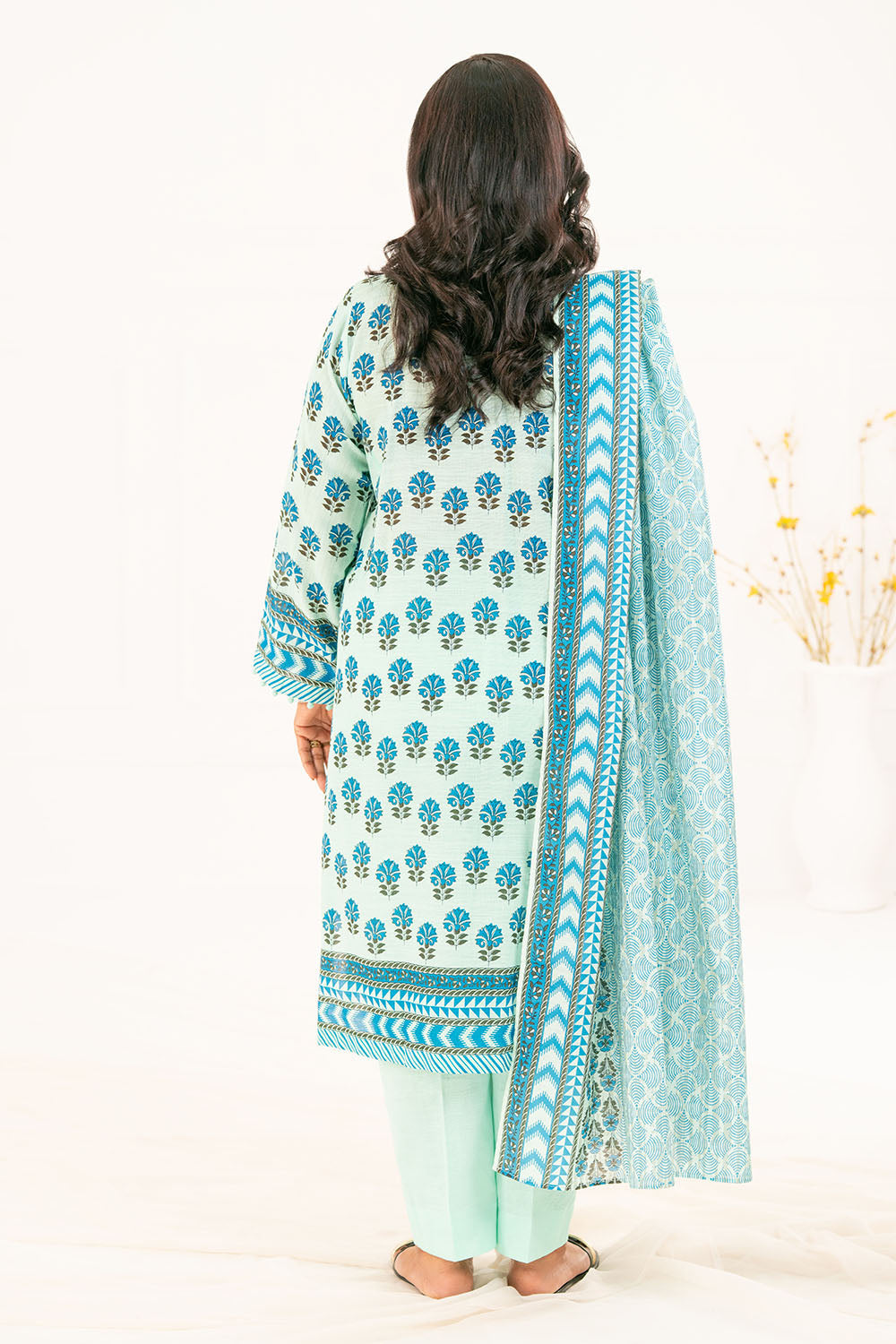 3 Piece Printed Khaddar Suit With Dupatta