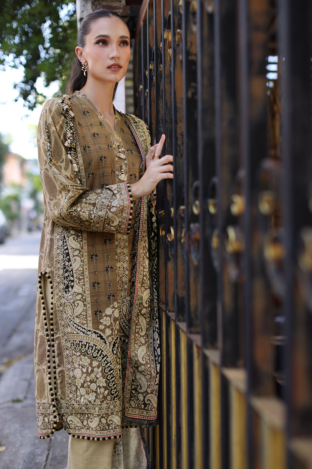 3 Piece Printed Khaddar Suit with Printed Khaddar Dupatta