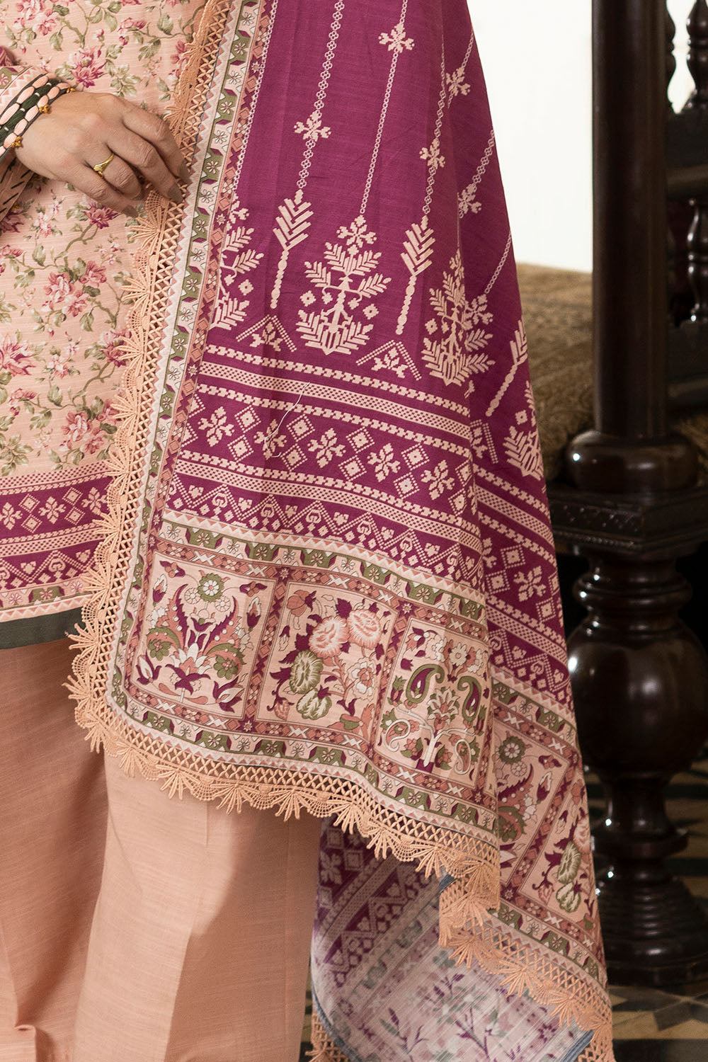 3 Piece Printed Khaddar Suit