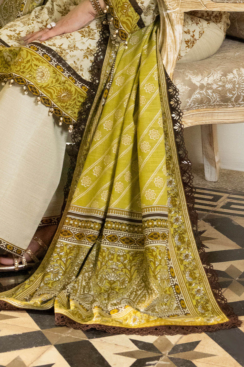 3 Piece Printed Khaddar Suit