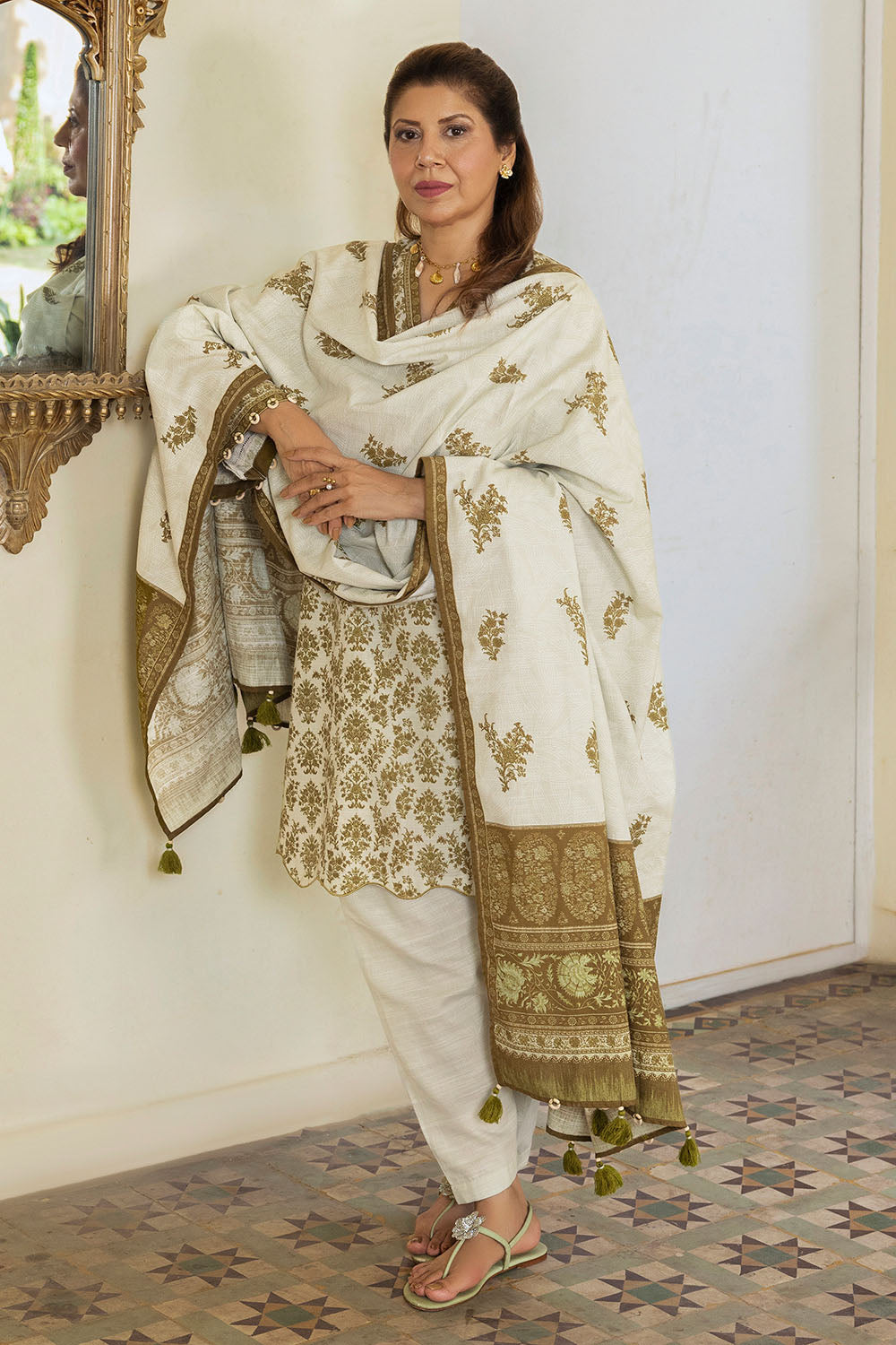3 Piece Printed Khaddar Suit