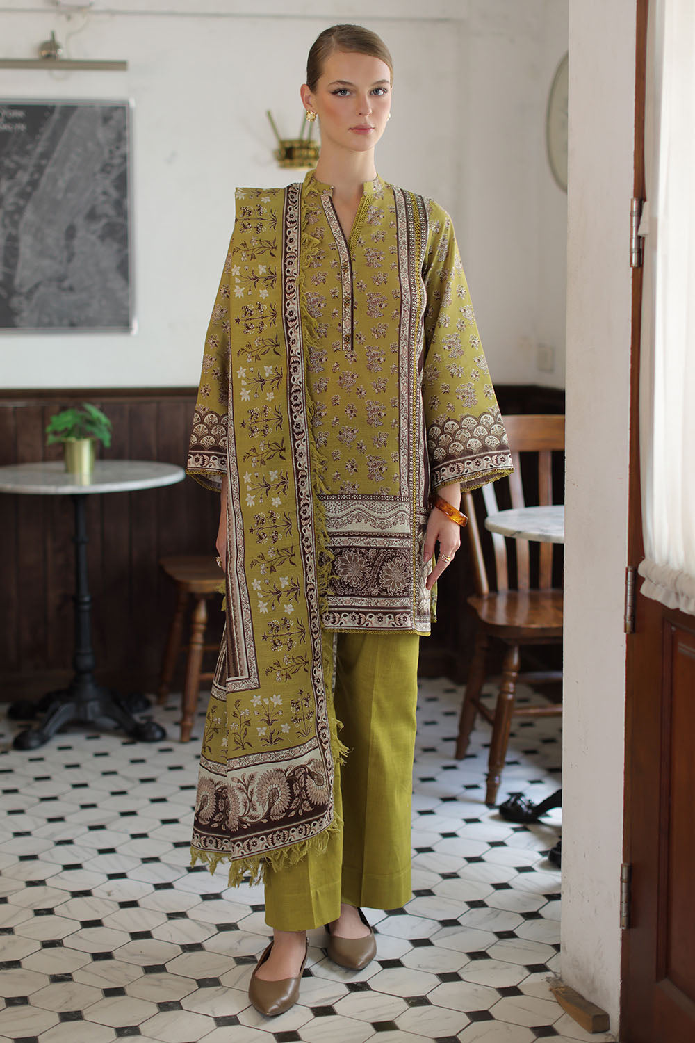 3 Piece Printed Khaddar Suit