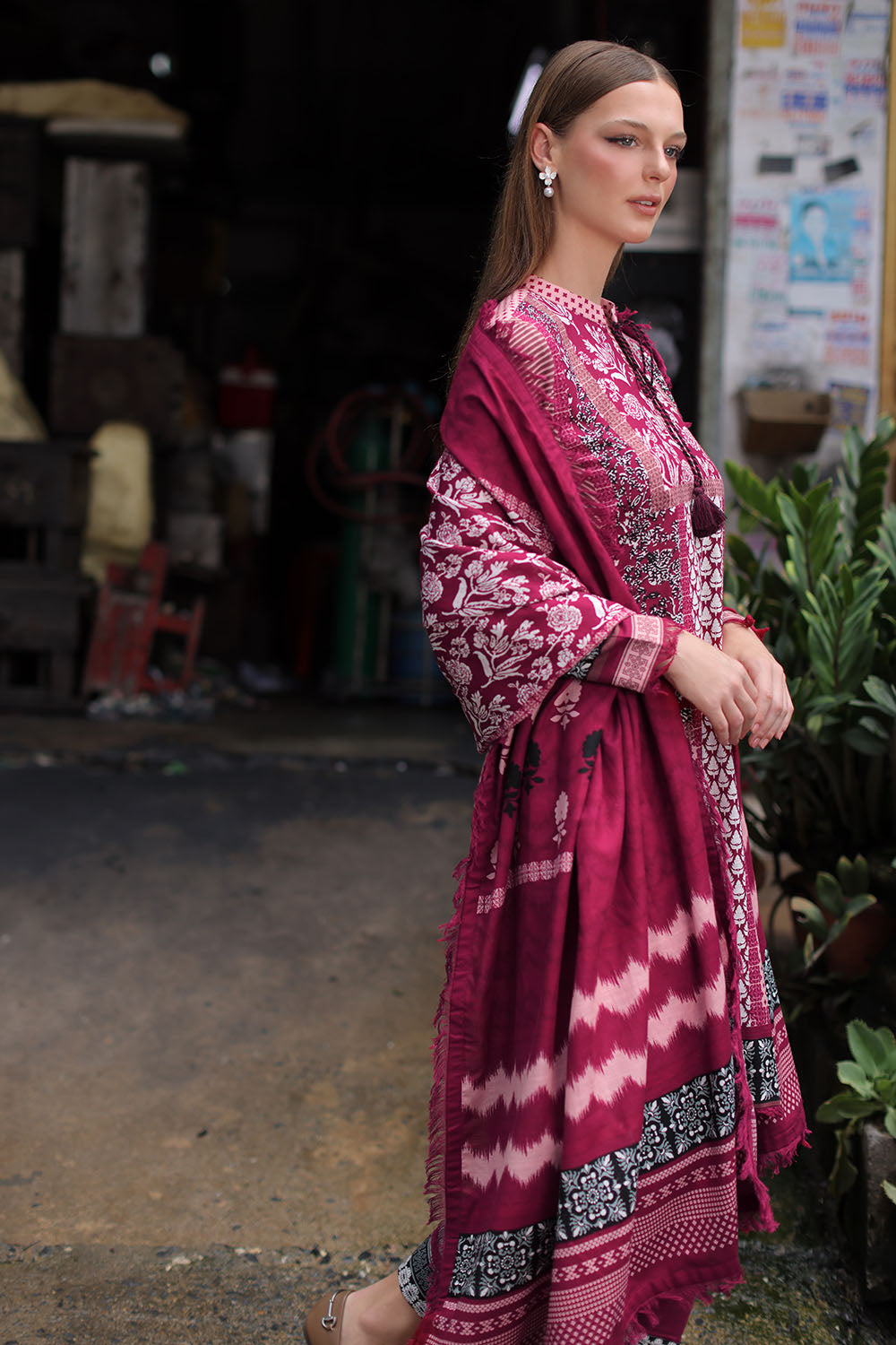 3 Piece Printed Khaddar Suit