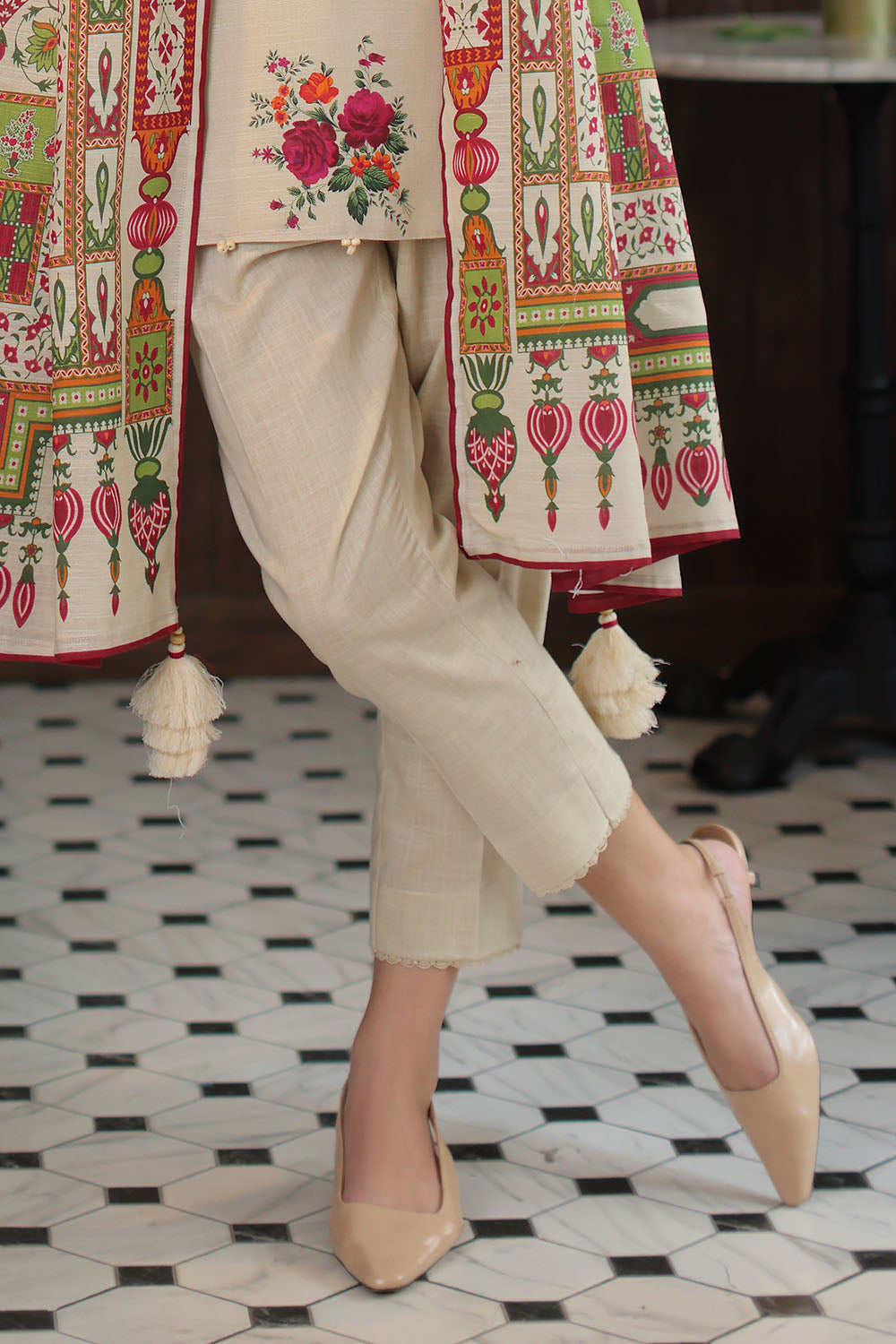 3 Piece Printed Khaddar Suit