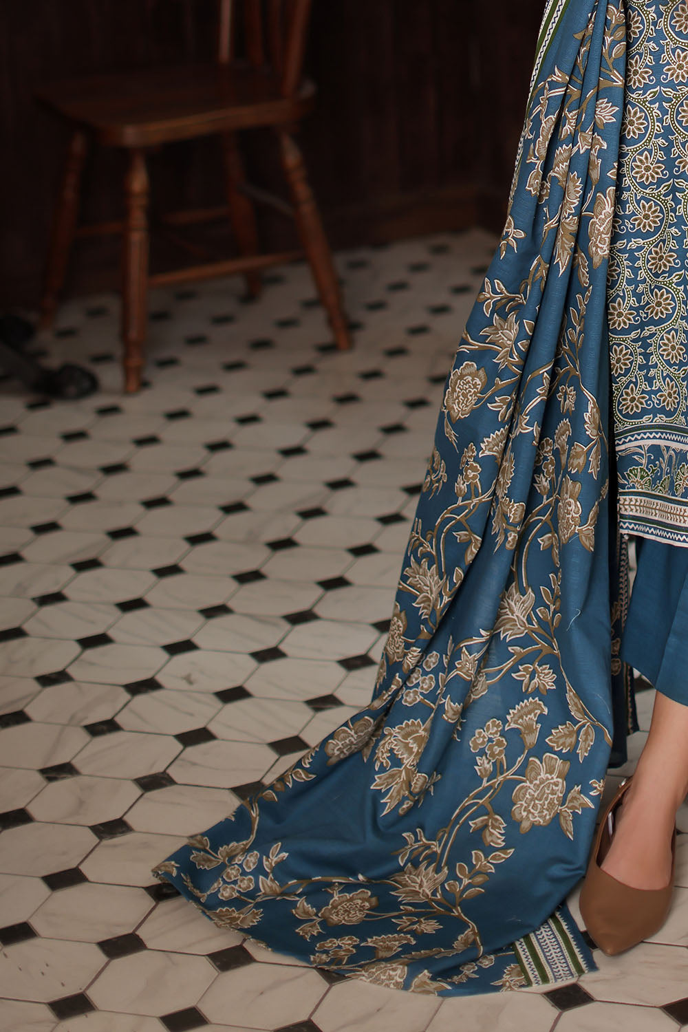 3 Piece Printed Khaddar Suit