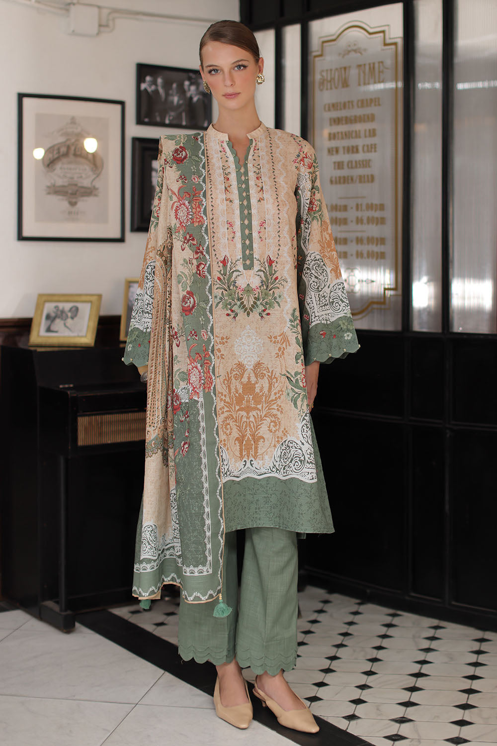 3 Piece Printed Khaddar Suit