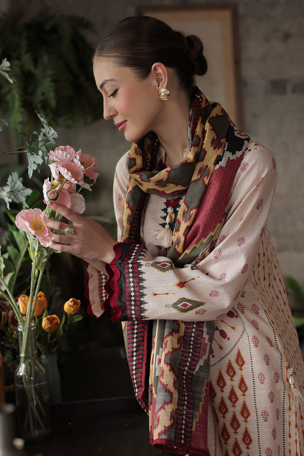 3 Piece Printed Khaddar Suit