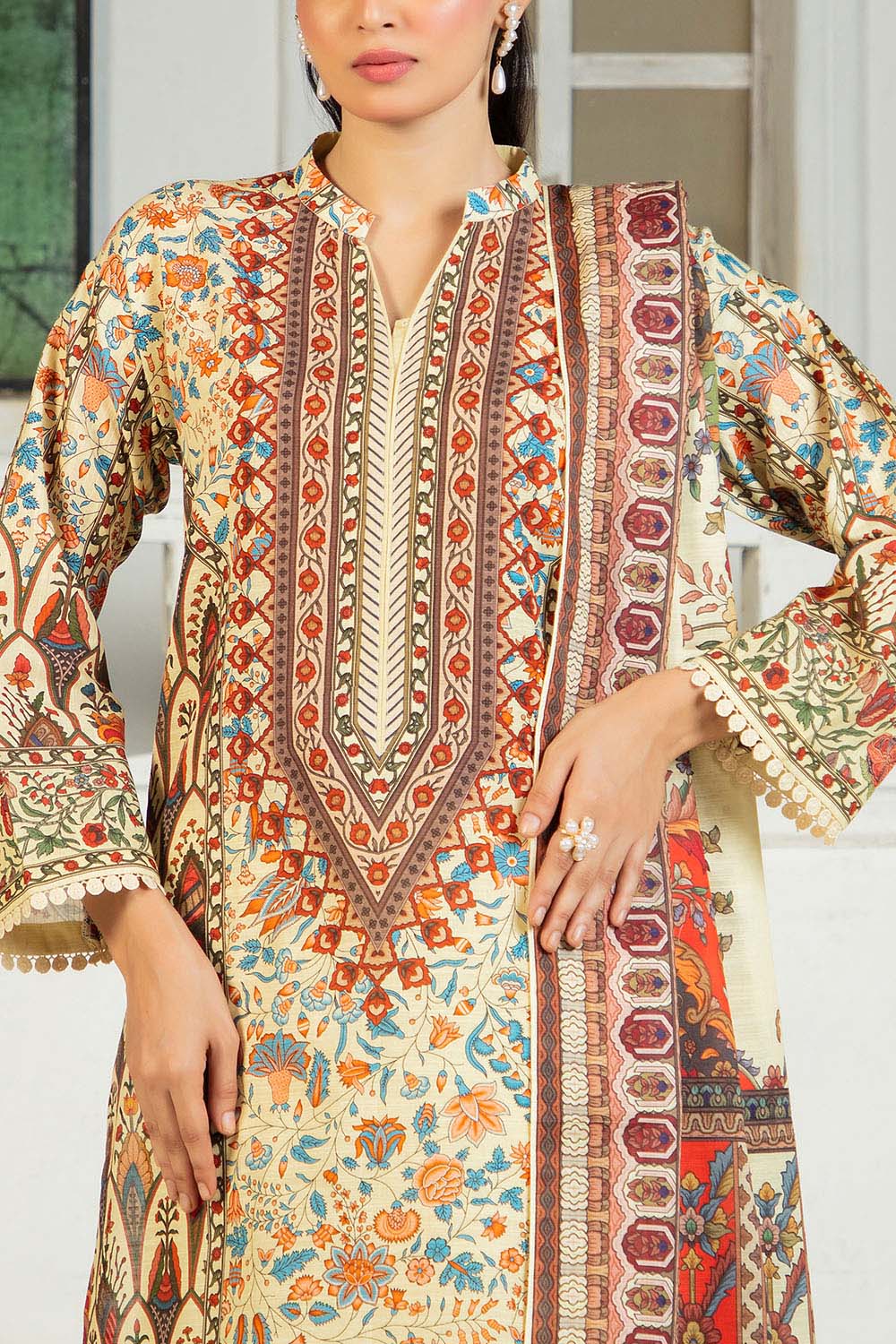 3 Piece Printed Khaddar Suit with Dupatta