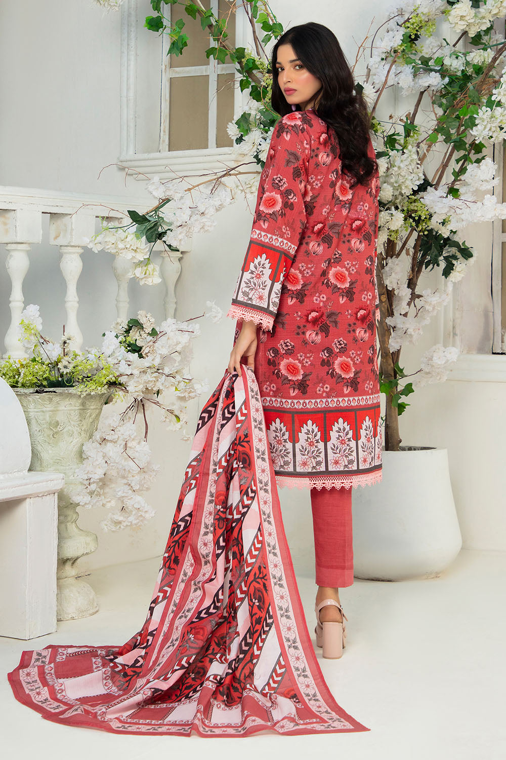3 Piece Printed Khaddar Suit With Dupatta