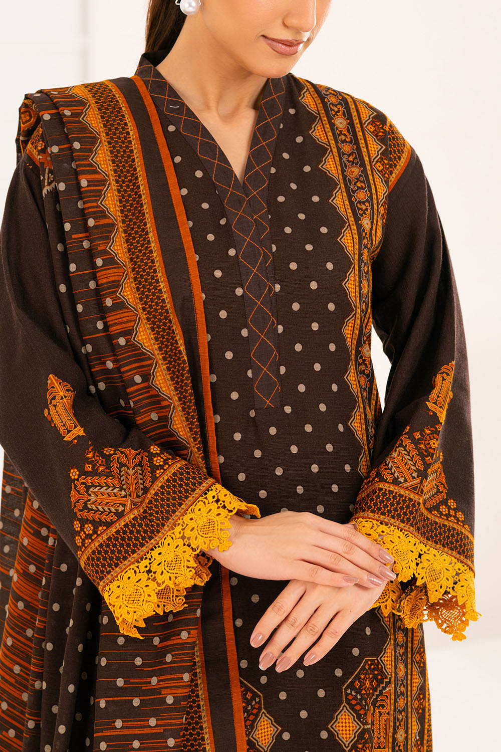 3 Piece Printed Khaddar Suit With Dupatta