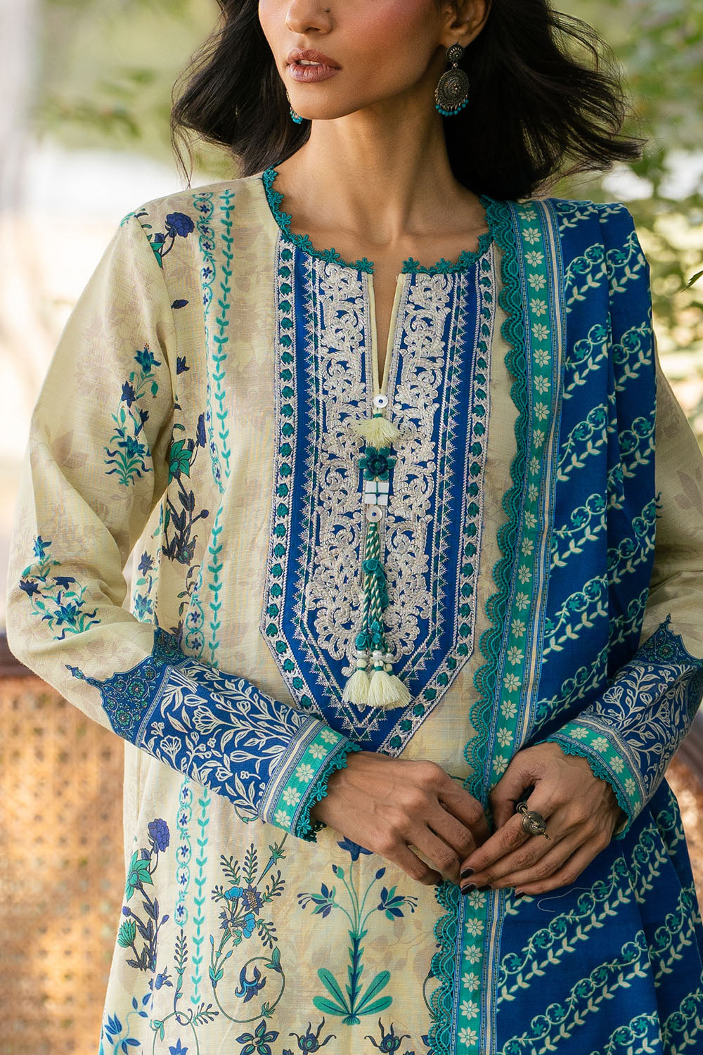 3 Piece Printed Khaddar Suit