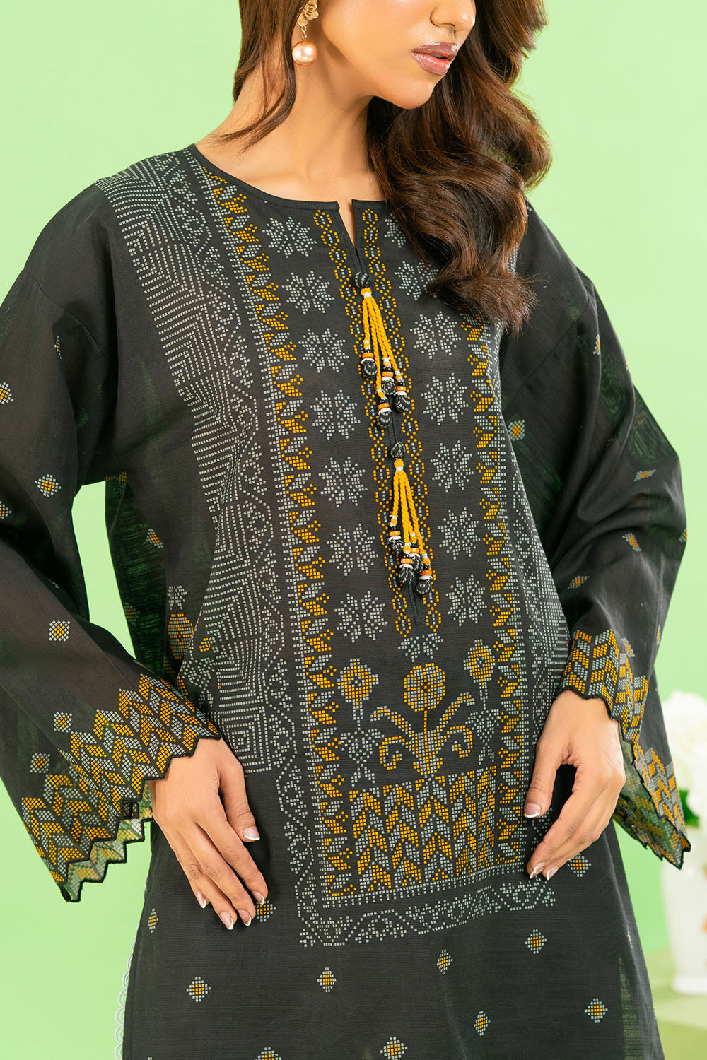 2 Piece Printed Khaddar Suit