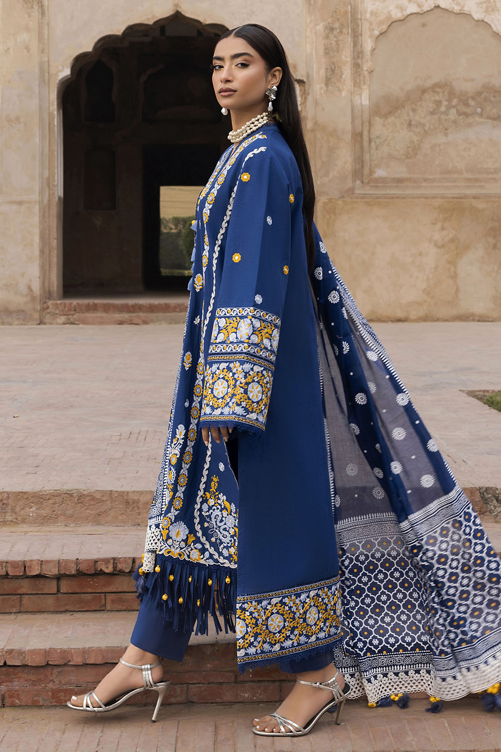 Embroidered Zari Cotton Shirt