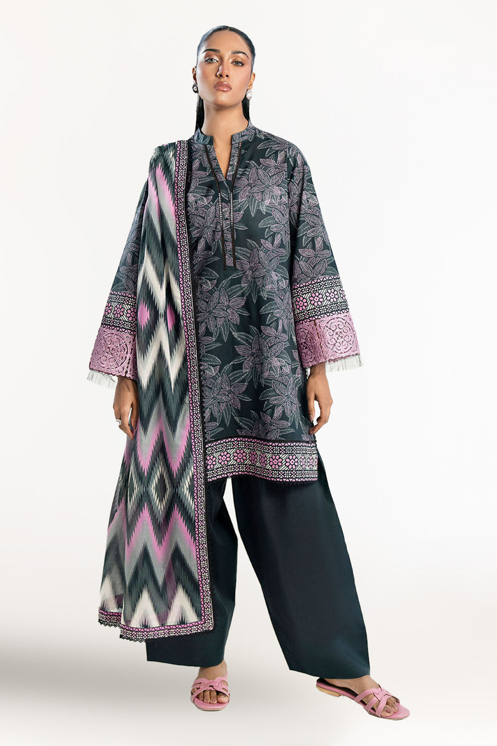 3 Piece Printed Lawn Suit With Embroidered Organza Sleeves