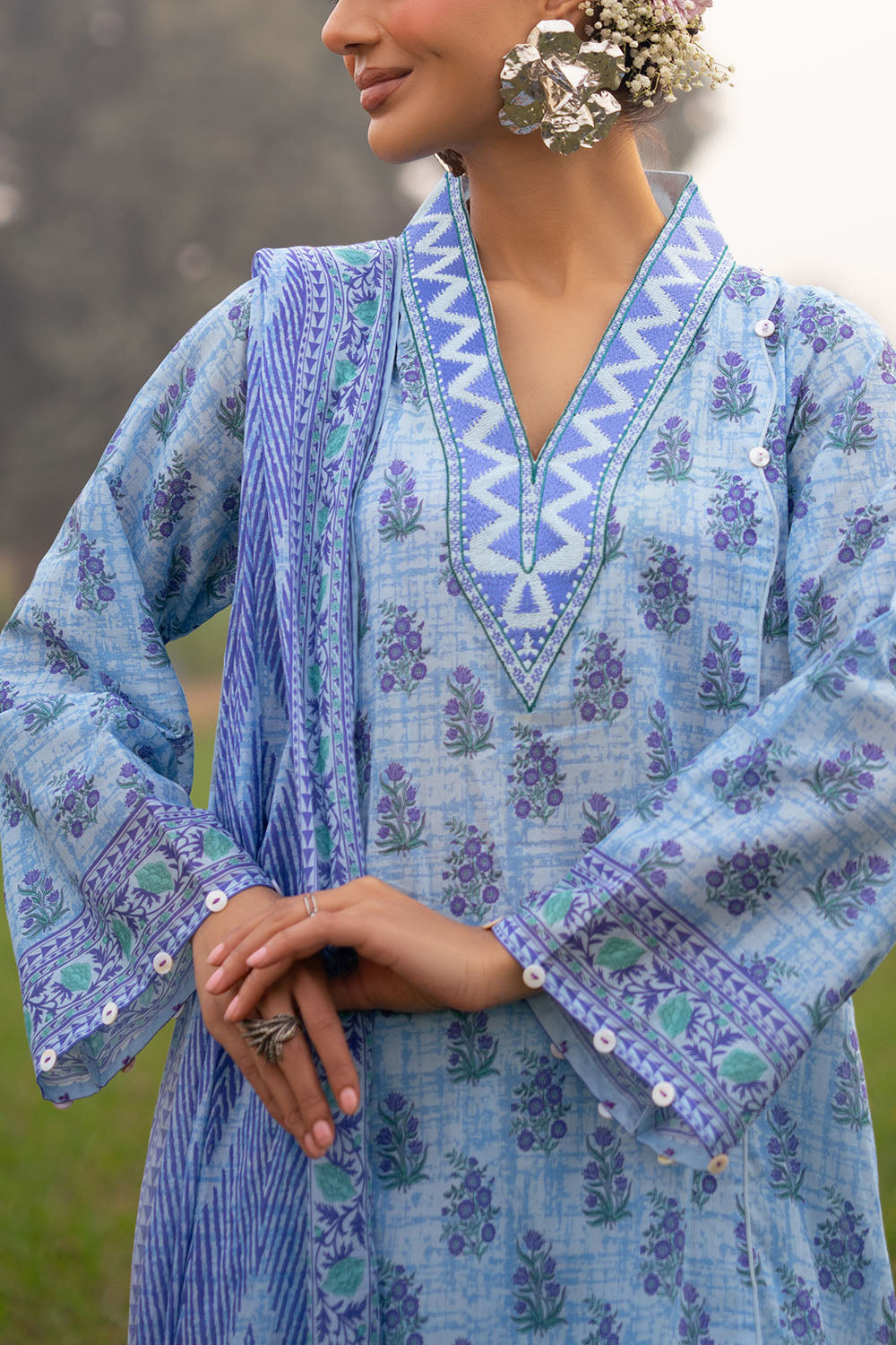 3 Piece Printed Lawn Suit with Embroidered Neckline CL-62157