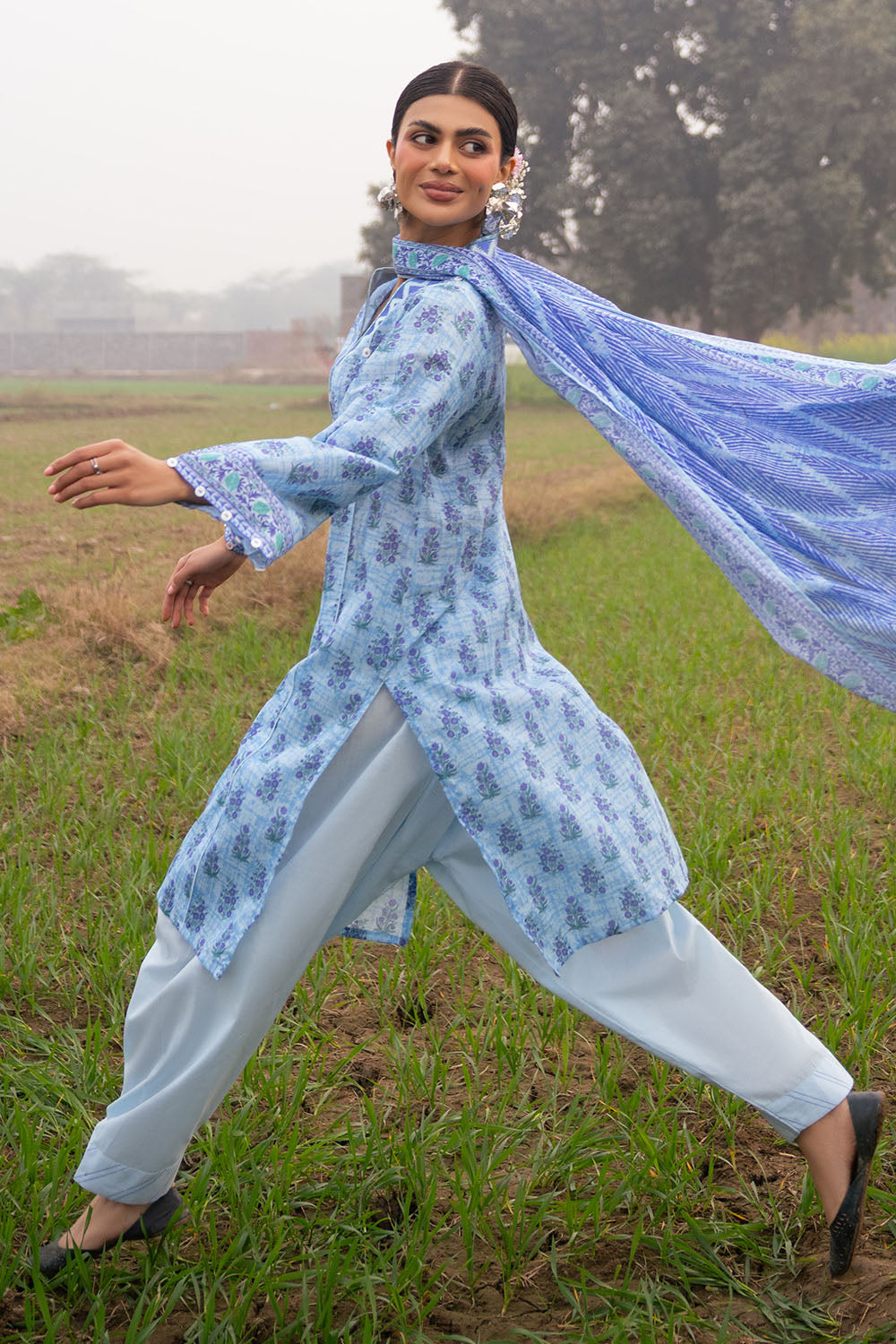 3 Piece Printed Lawn Suit with Embroidered Neckline CL-62157