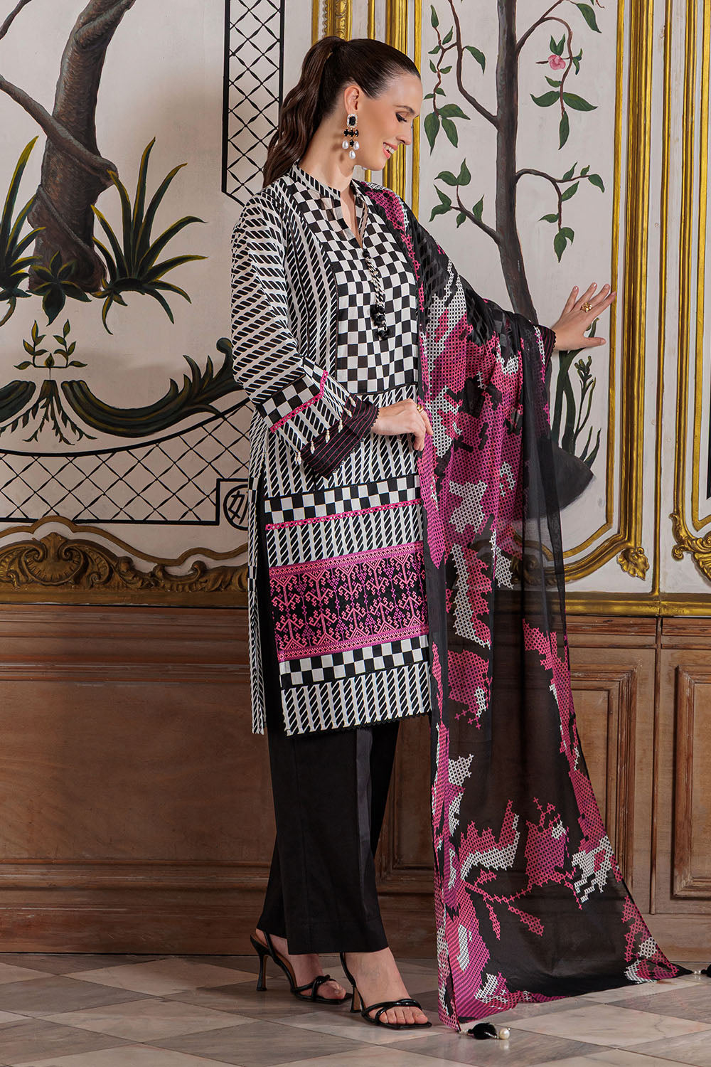 3 Piece Printed Lawn Suit With Embroidered Border
