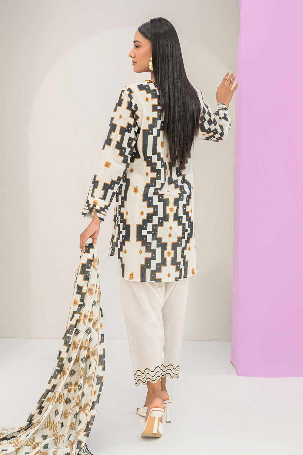 3 Piece Embroidered Printed Lawn Suit With Printed Lawn Dupatta And Dyed Trouser