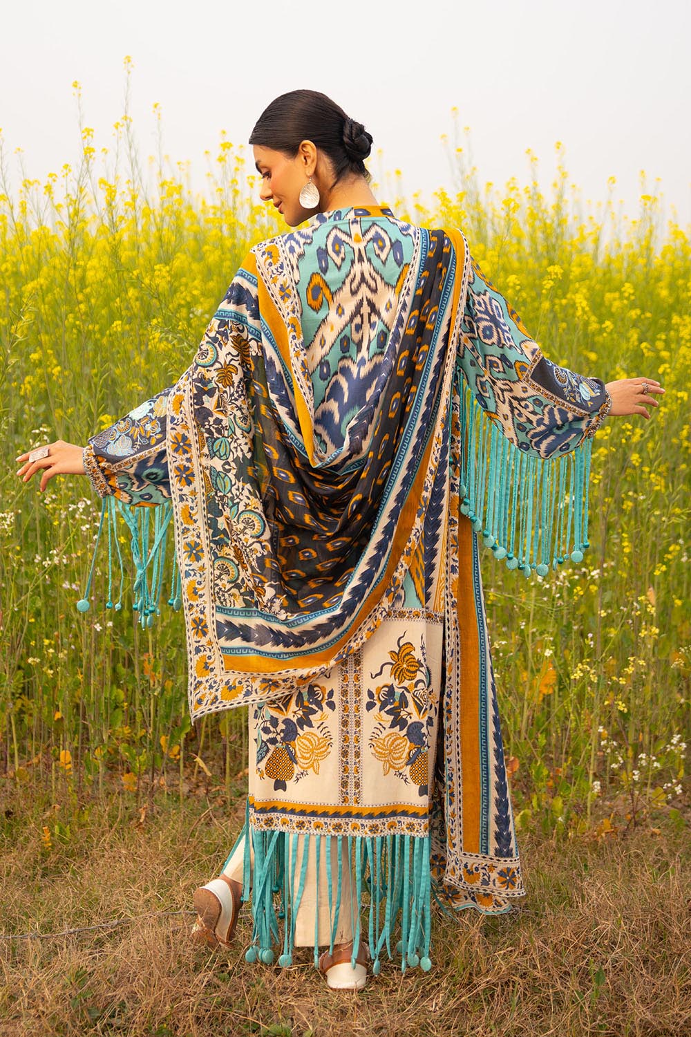 3 Piece Printed Lawn Suit With Embroidered Sleeves