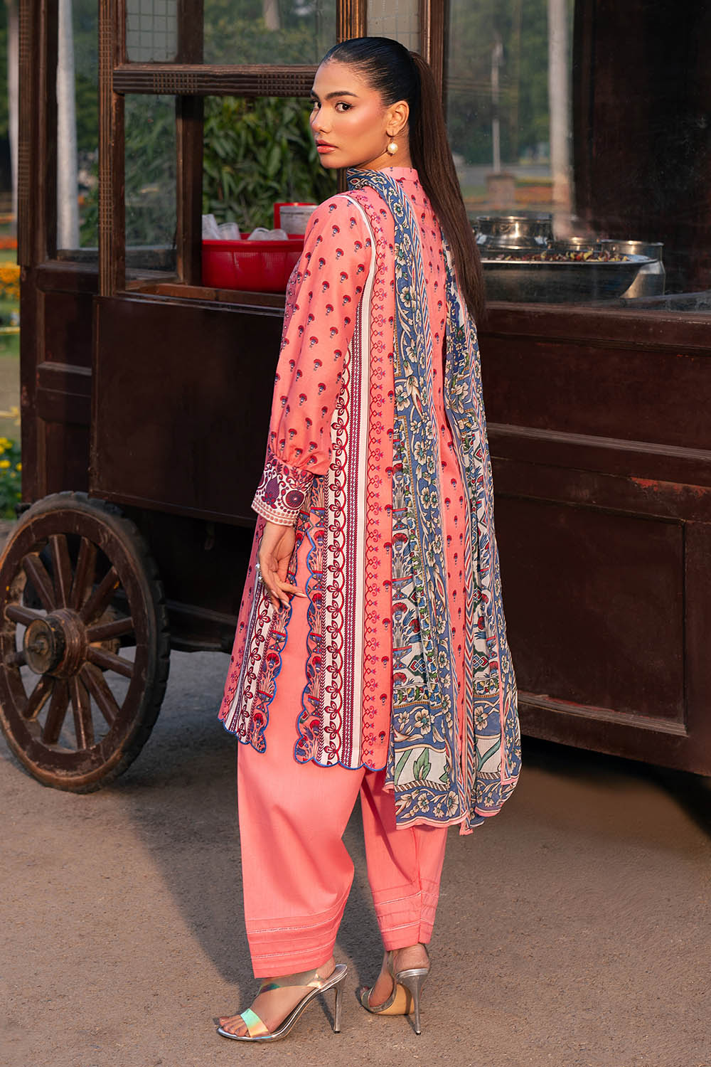 3 Piece Printed Lawn Suit With Chiffon Dupatta
