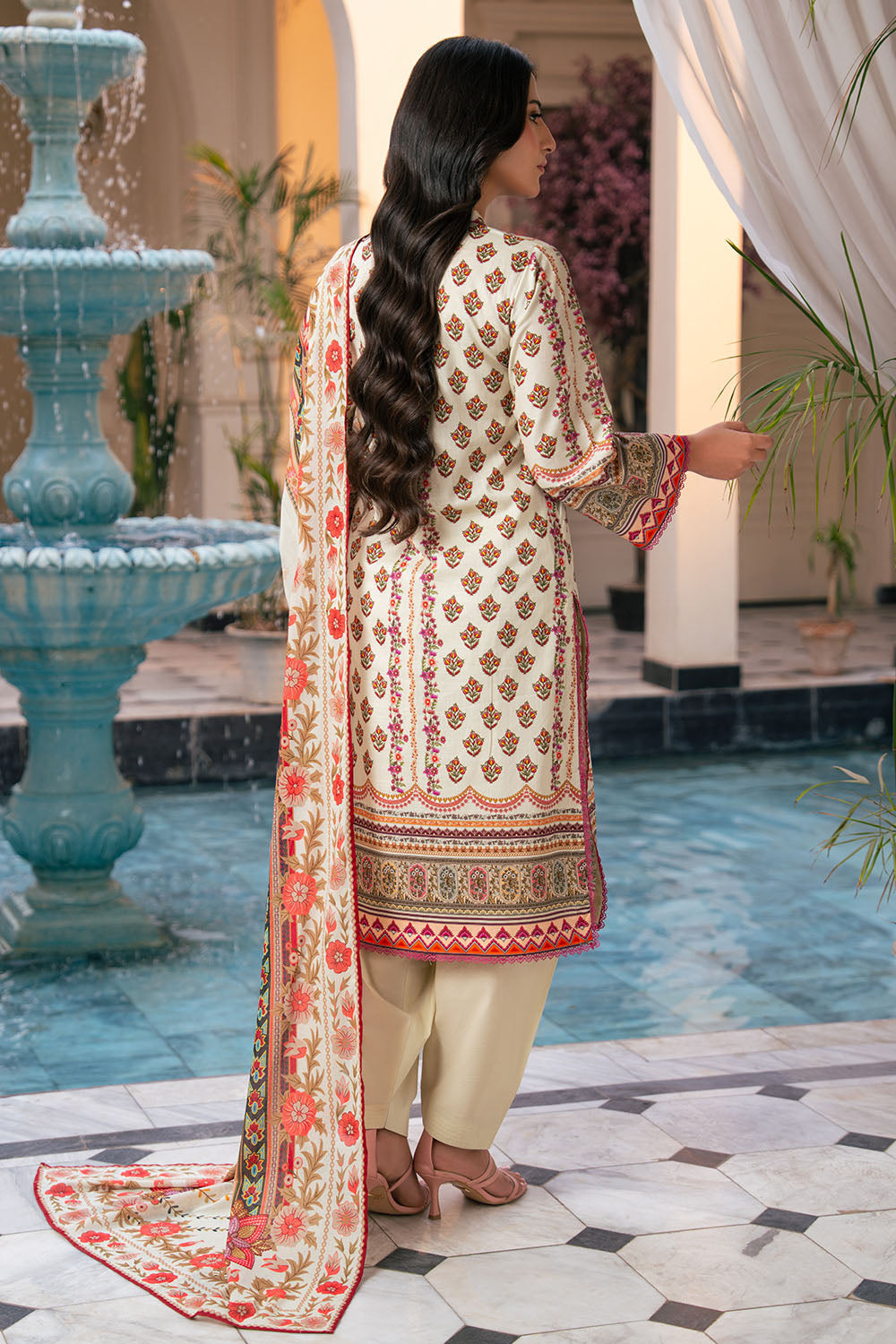 3 Piece Printed Cross Hatch Suit With Lawn Dupatta
