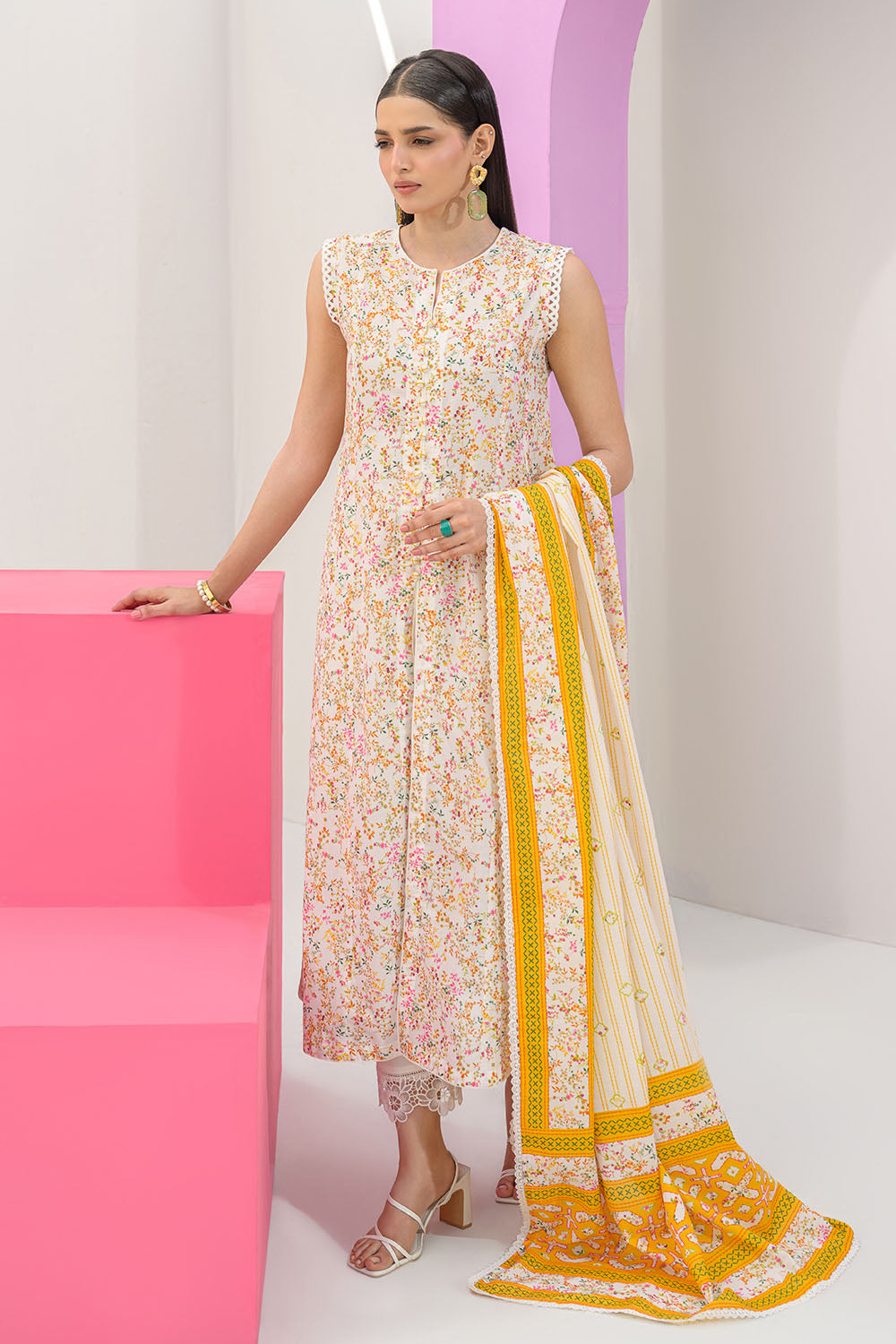 3 Piece Printed Lawn Suit And Dyed Trouser