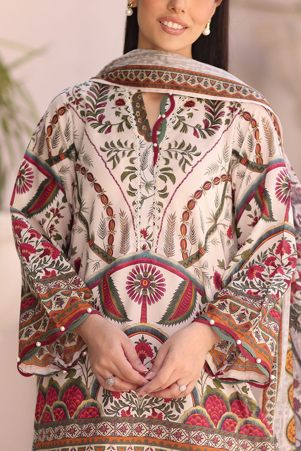 Gul Ahmed - 3 Piece Printed Lawn Suit