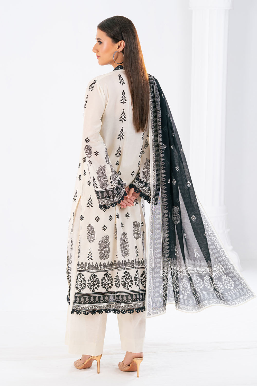 3 Piece Printed Lawn Suit