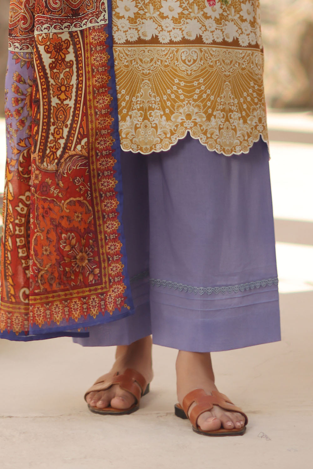 3 Piece Printed Lawn Suit - W-FB-OHS-26-474611