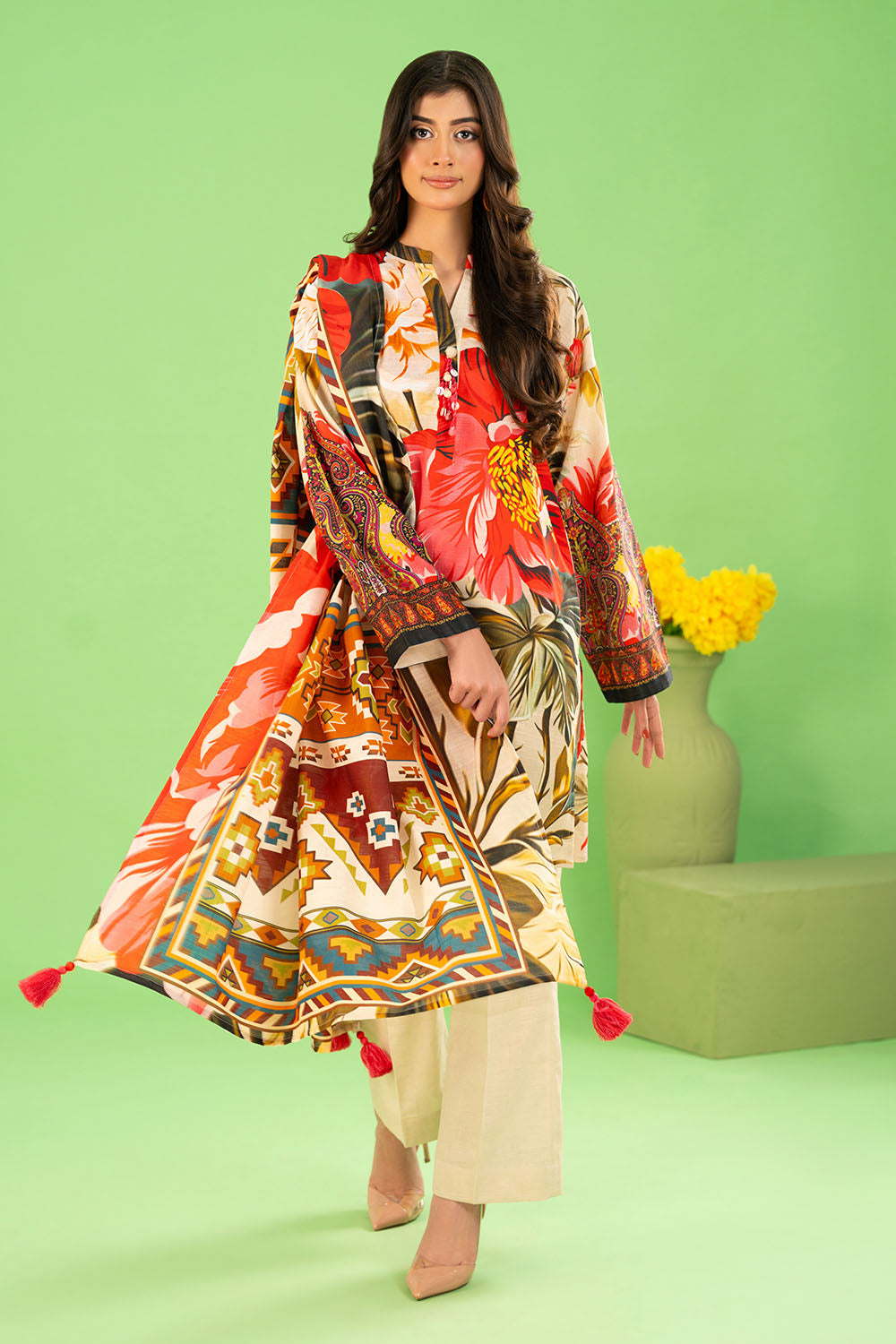 3 Piece Printed Khaddar Suit With Zari Dupatta