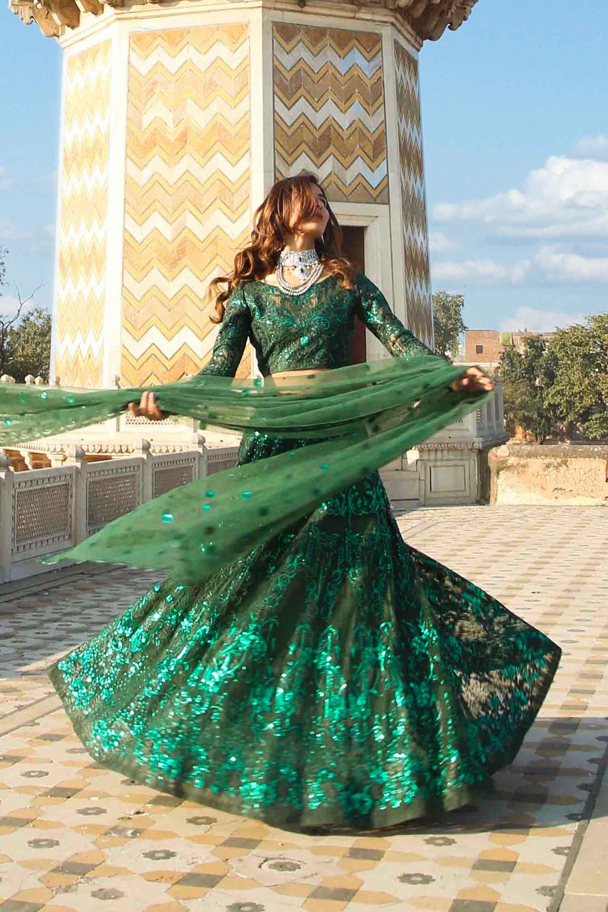 https://cdn.shopify.com/s/files/1/0533/2910/0998/products/Product-Image-1200x1800-Naqsh-2_0000_QE5C1891_0033_Product-Image-1200x1800-Naqsh-2_0014_QE5C1681_09c029f5-0efe-46ee-a319-c8c174b99a61.jpg?v=1612956261