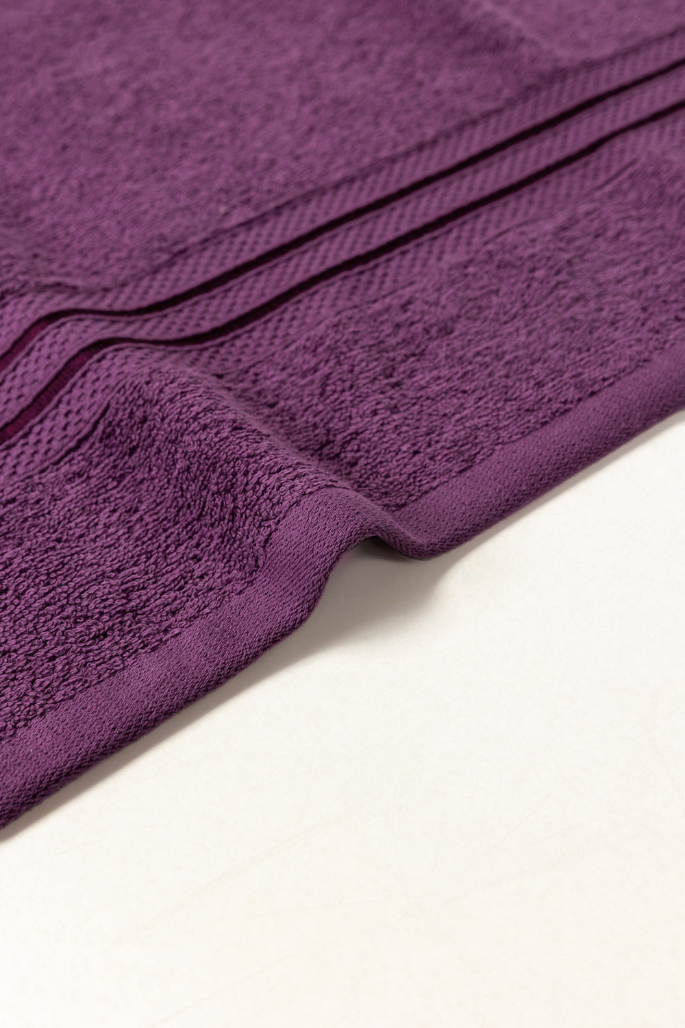 https://cdn.shopify.com/s/files/1/0706/3253/8159/files/PurpleDyedBathTowel_2.jpg?v=1761895417