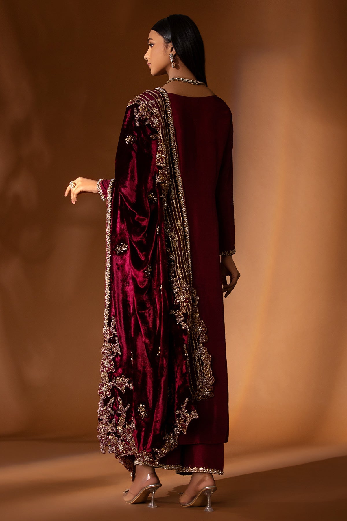 RJK-S-02-22-1 VELVET SHAWL