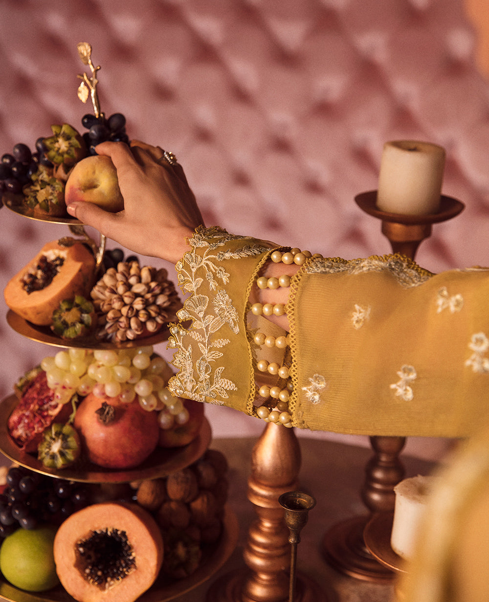 Jhalmoti Earrings