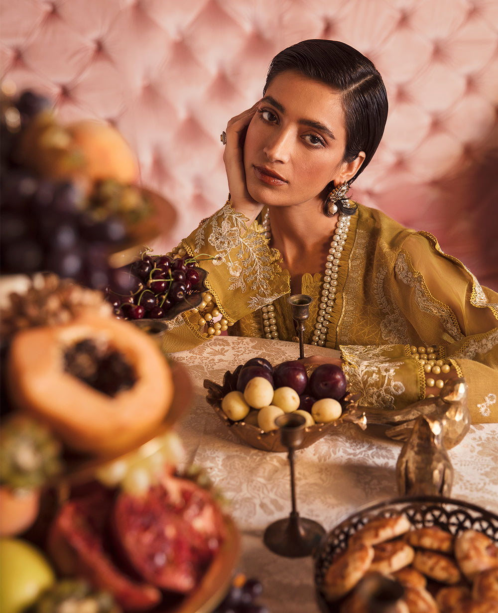 Jhalmoti Earrings