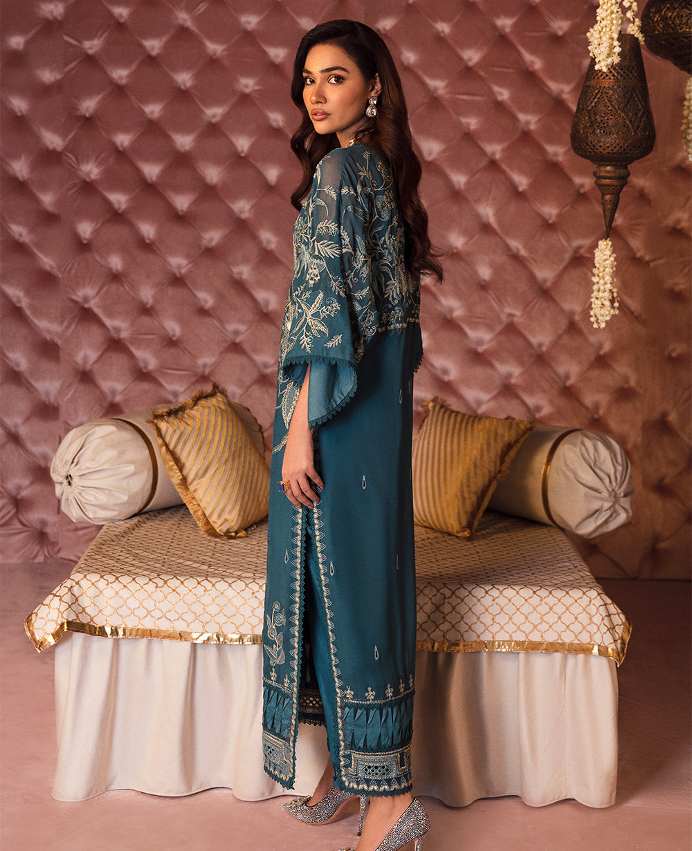 Zarqeen Earrings