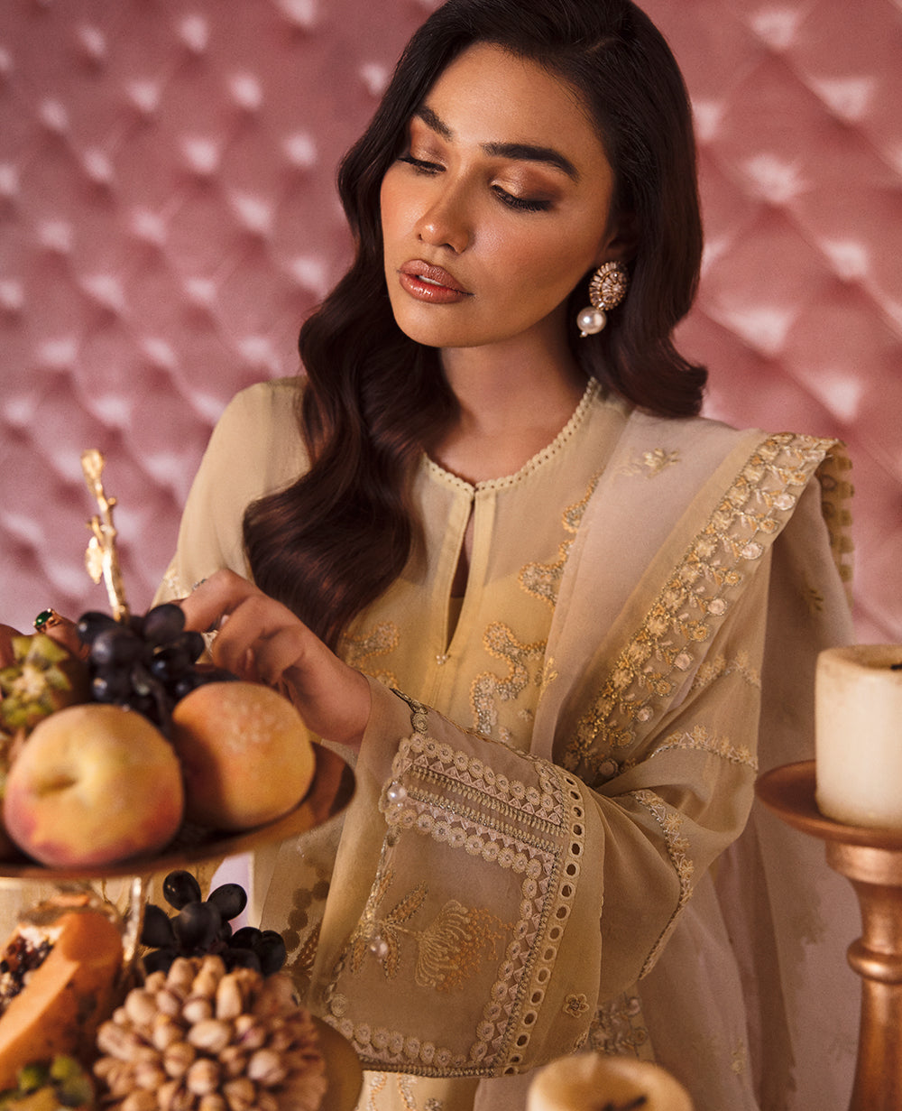 Pearzique Earrings