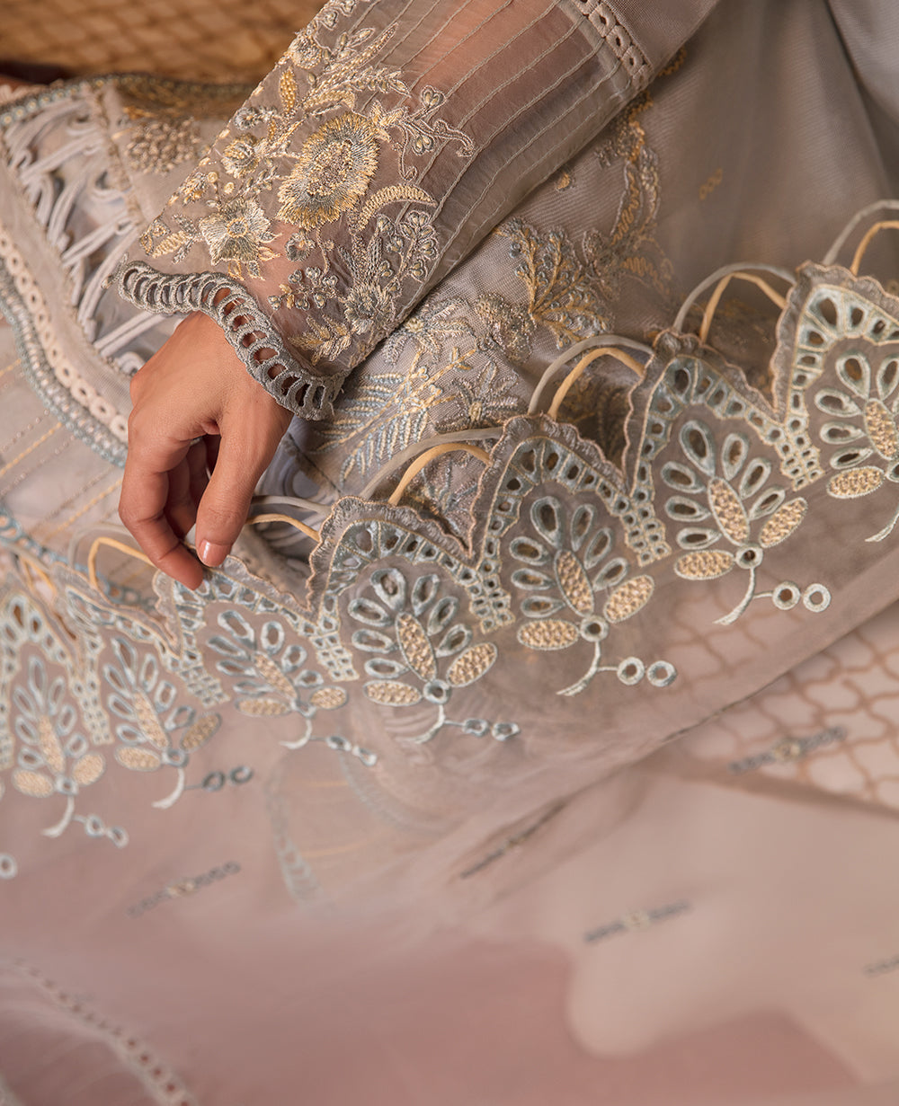 Zarinae Earrings