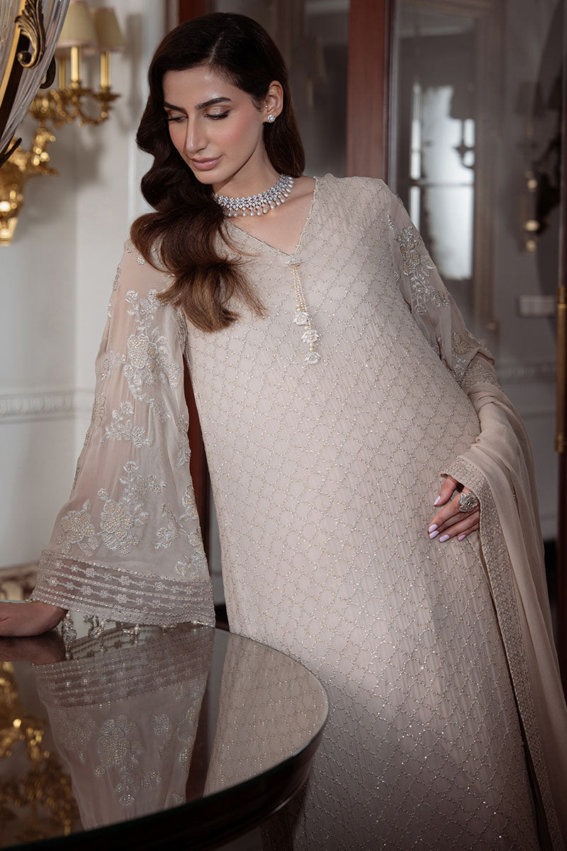https://cdn.shopify.com/s/files/1/0178/4492/8612/files/RTSWEDDING_0007_AIZ04655_9d598dae-306c-4e9f-9835-813f3f9fa544.jpg?v=1770011413