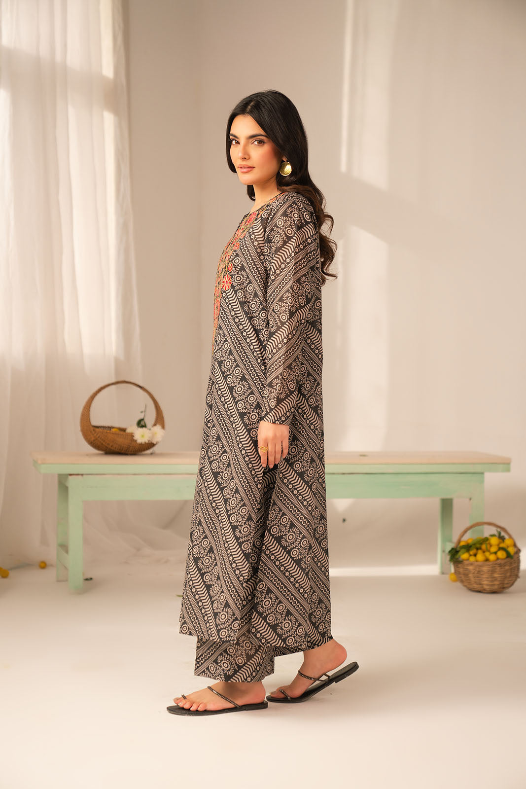 2 Piece Printed Lawn Embroidered Unstitched Suit (UC0129)