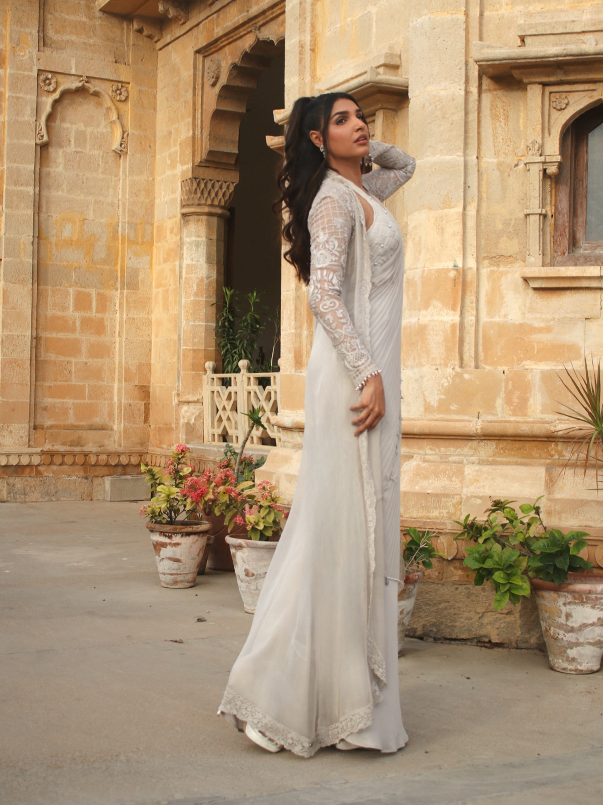 https://cdn.shopify.com/s/files/1/0768/4872/6205/files/Raya-Grey-5.jpg?v=1777656729