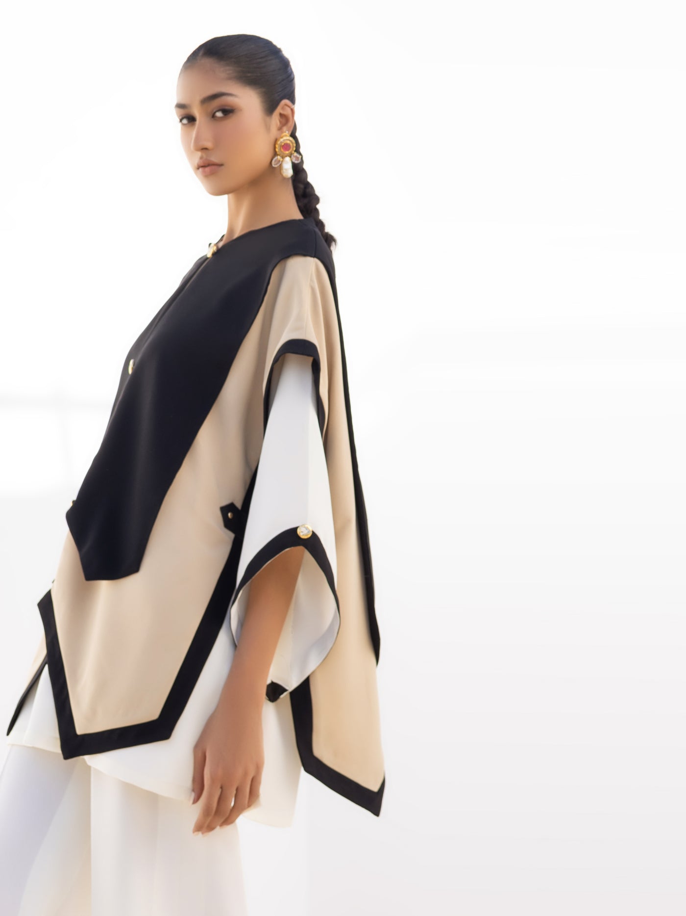 https://i0.wp.com/iqa.design/wp-content/uploads/2024/01/Raya-Ivory-2.jpg?fit=1920%2C2560&ssl=1