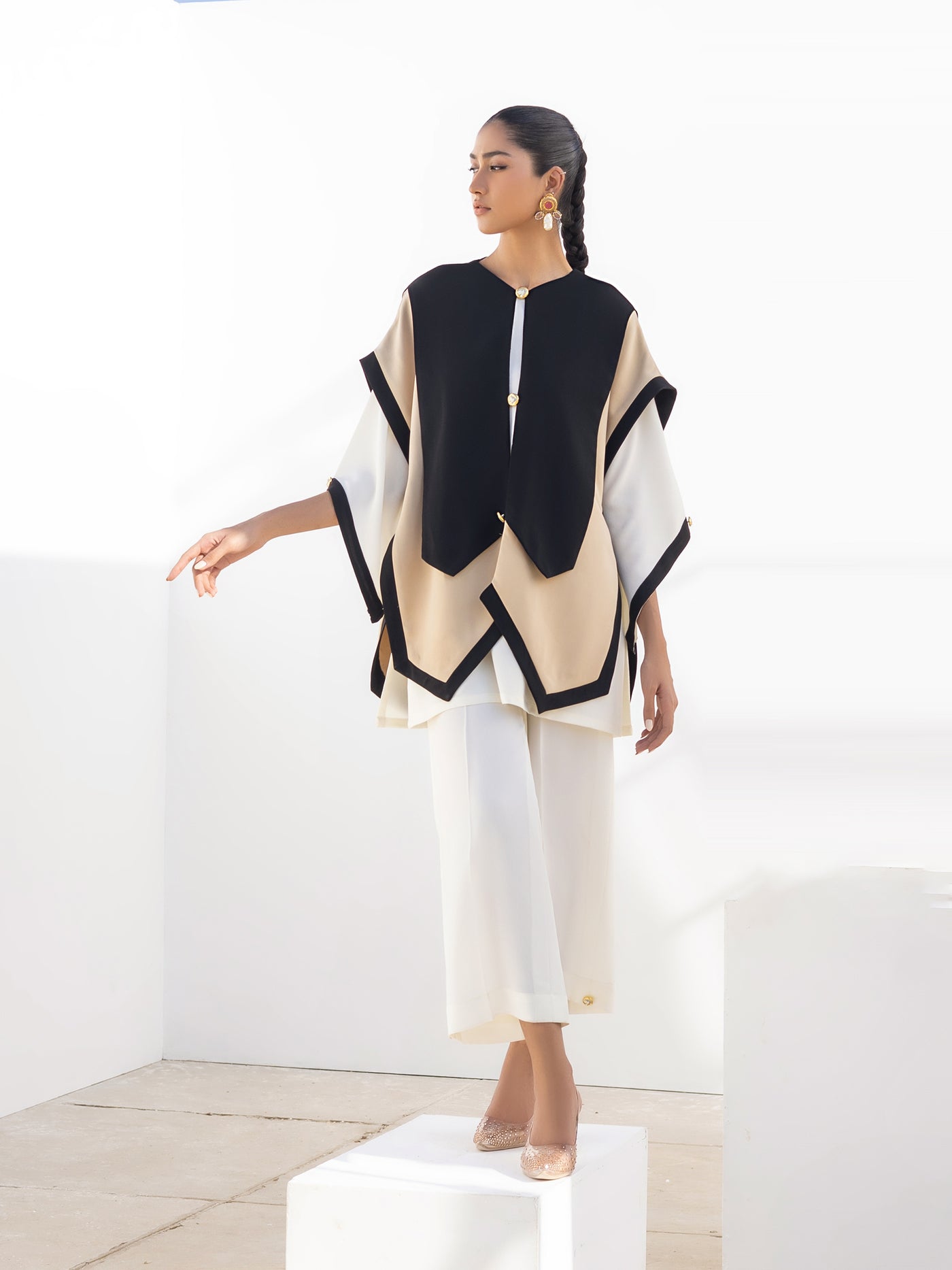 https://i0.wp.com/iqa.design/wp-content/uploads/2024/01/Raya-Ivory-3.jpg?fit=1920%2C2560&ssl=1