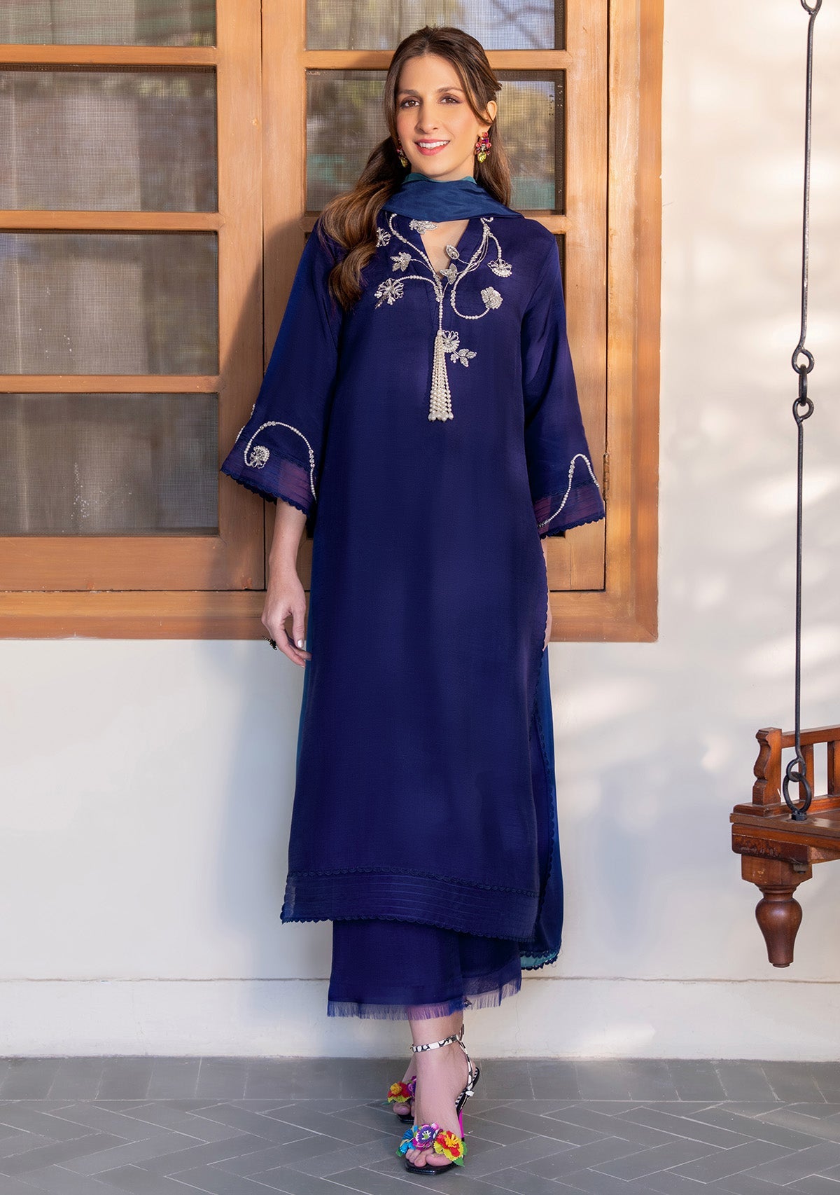 https://cdn.shopify.com/s/files/1/0676/8177/9968/files/Raya1_eea89015-5b4a-4495-9c75-95643f26d261.jpg?v=1770952182