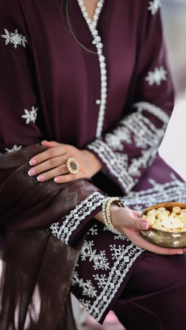 Serien'25 - Rayna Kurta & Shalwar (RTS)