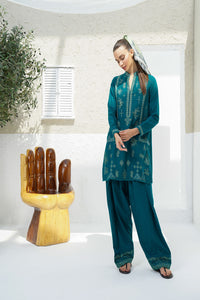 Design 4 - Winter Pret 25 Shirt & Trouser
